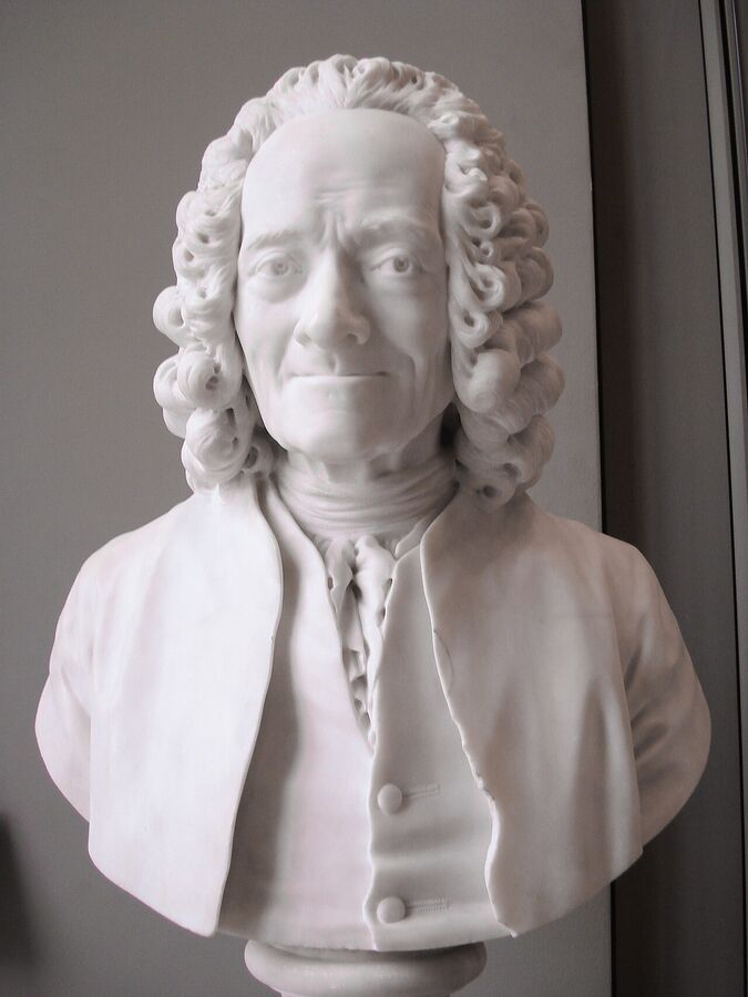 J.-A. Houdon, bust of Voltaire (1778), the Louvre — the face of enlightened reason and its satire